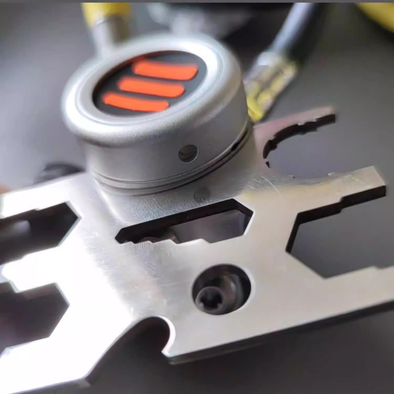 Multitool Credit Card - ชุดไขควงเรกูเลเตอร์ดำน้ำสแตนเลส 316 อุปกรณ์มัลติทูลรูปทรงบัตรเครดิตสำหรับดำน้ำ ใช้ซ่อมแซมอุปกรณ์